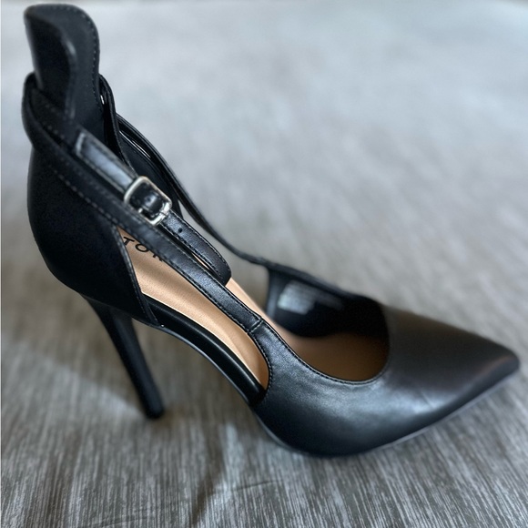 Torrid Black Ankle Strap Heels - Picture 5 of 7
